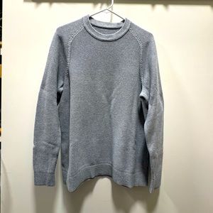 Lululemon Textured Knit Crewneck
Sweater - Heathered Gull Grey
